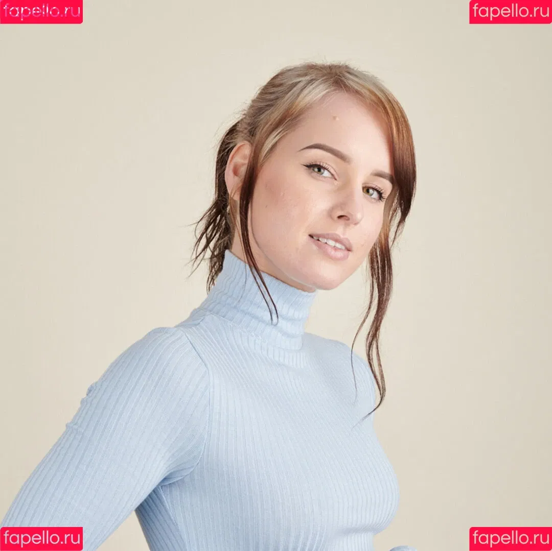Sonja Reid Onlyfans Photo Gallery 