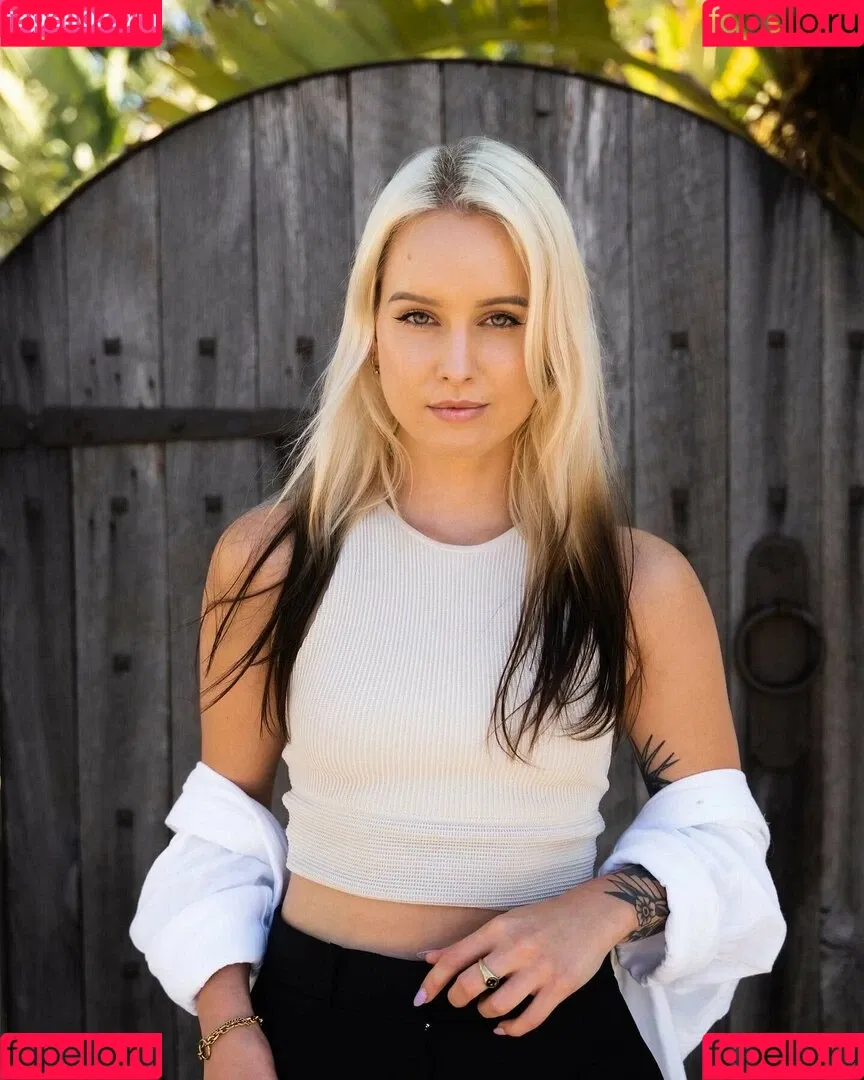 Sonja Reid Onlyfans Photo Gallery 