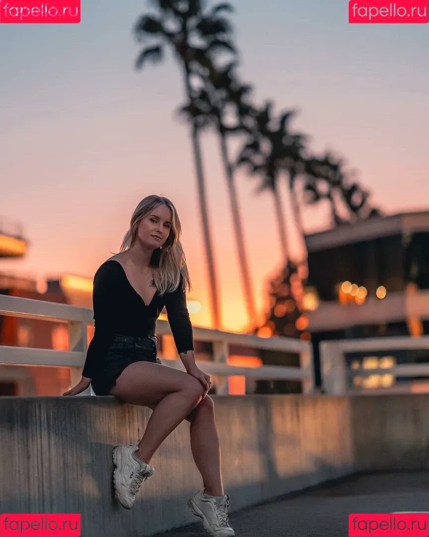 Sonja Reid Onlyfans Photo Gallery 