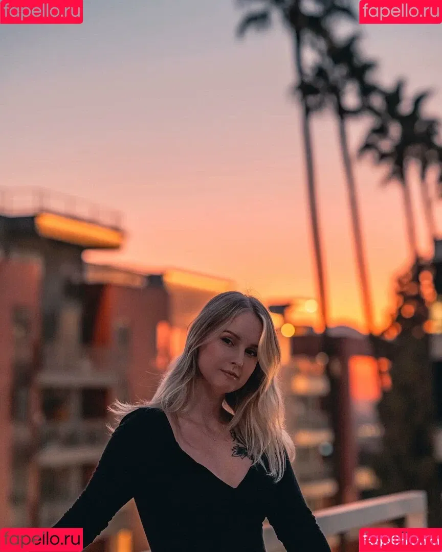 Sonja Reid Onlyfans Photo Gallery 