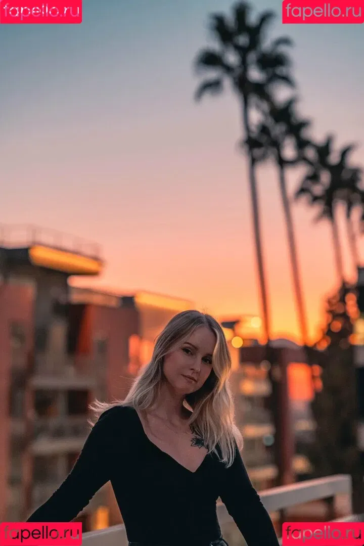 Sonja Reid Onlyfans Photo Gallery 