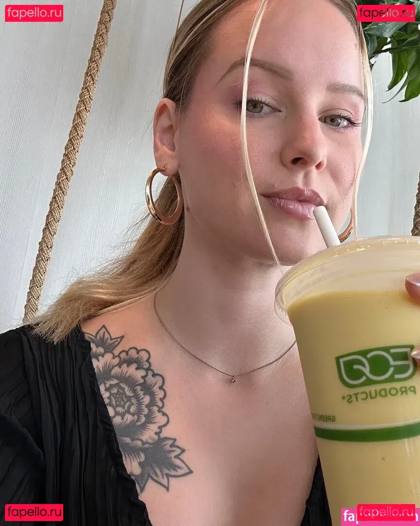 Sonja Reid Onlyfans Photo Gallery 