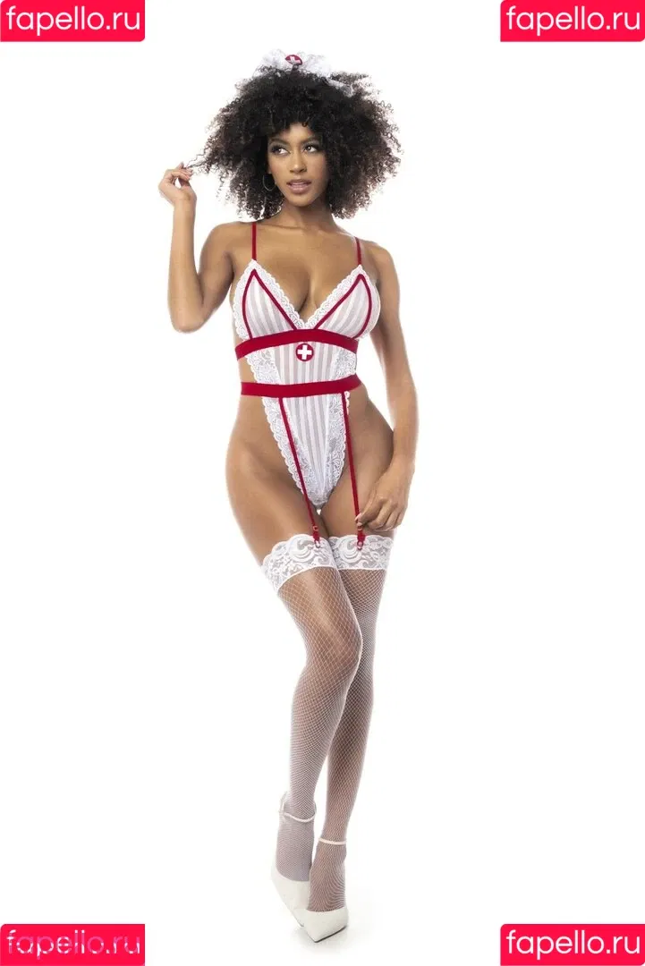 Briana Smith Onlyfans Photo Gallery 