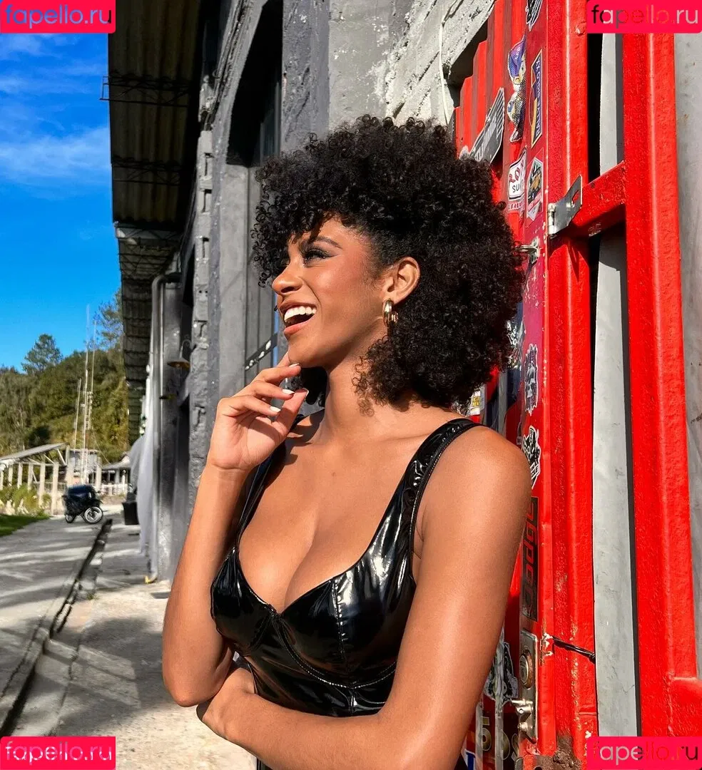 Briana Smith Onlyfans Photo Gallery 