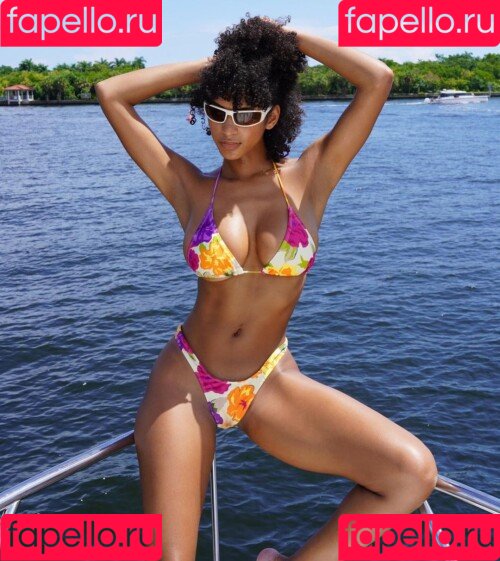 Briana Smith Onlyfans Photo Gallery 