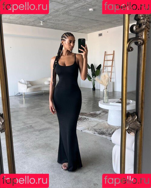 Briana Smith Onlyfans Photo Gallery 