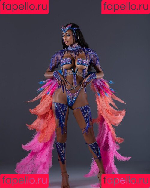 Briana Smith Onlyfans Photo Gallery 