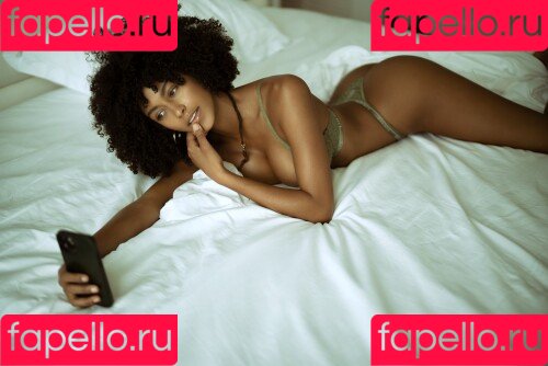 Briana Smith Onlyfans Photo Gallery 