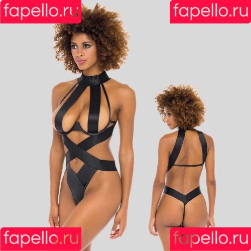 Briana Smith Onlyfans Photo Gallery 