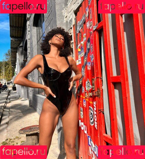 Briana Smith Onlyfans Photo Gallery 