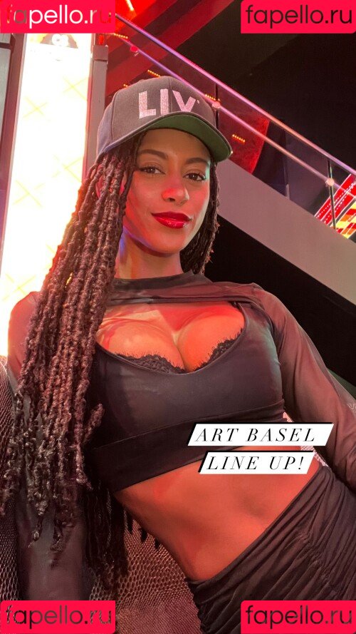 Briana Smith Onlyfans Photo Gallery 