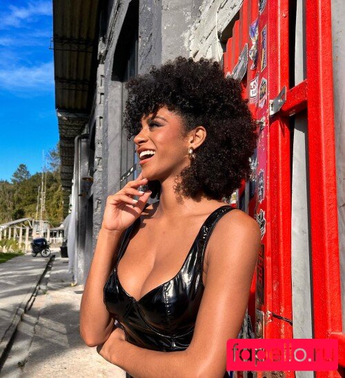 Briana Smith Onlyfans Photo Gallery 