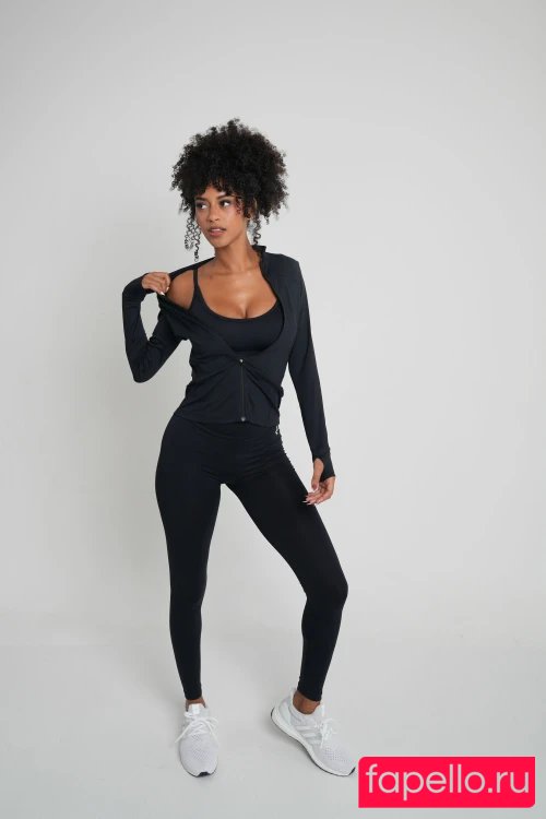 Briana Smith Onlyfans Photo Gallery 