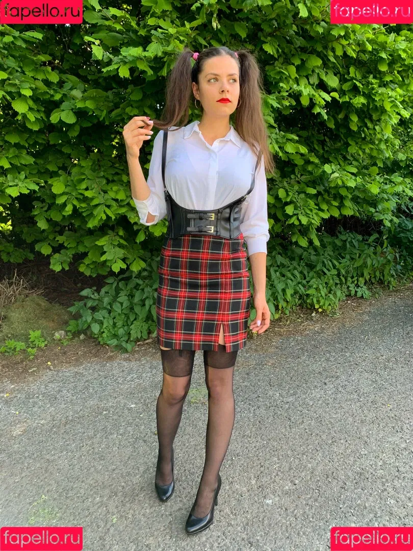 Lenabartos Onlyfans Photo Gallery 