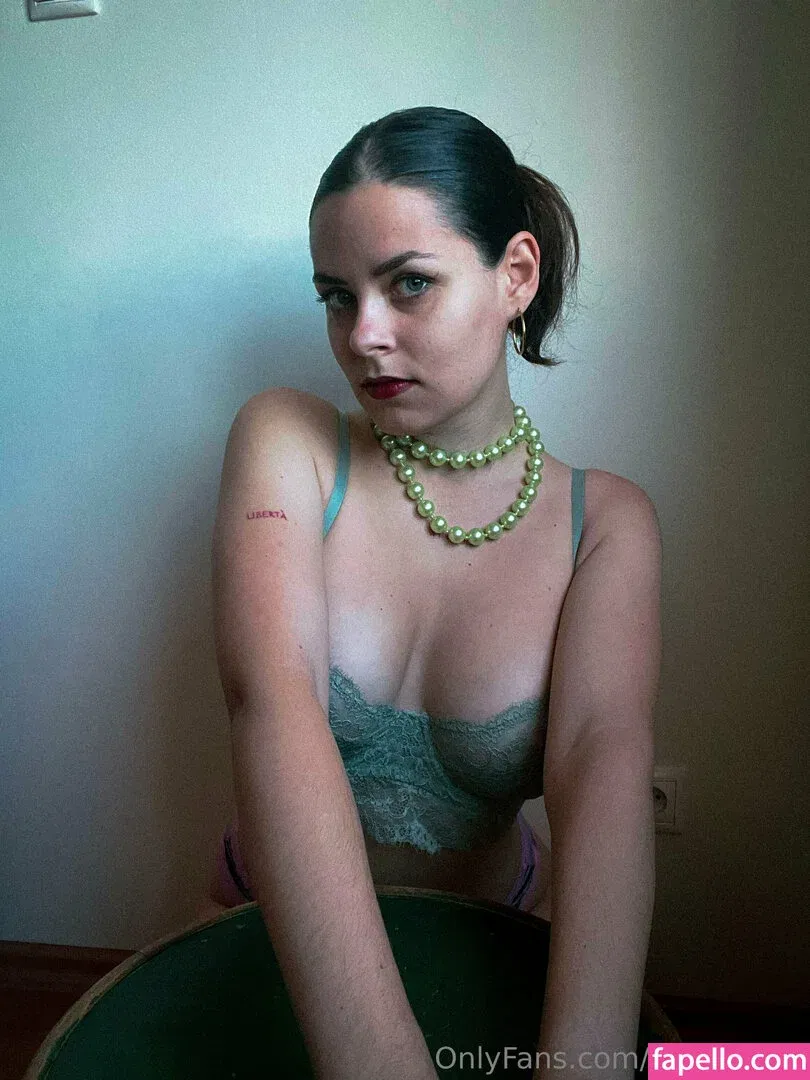 Lenabartos Onlyfans Photo Gallery 