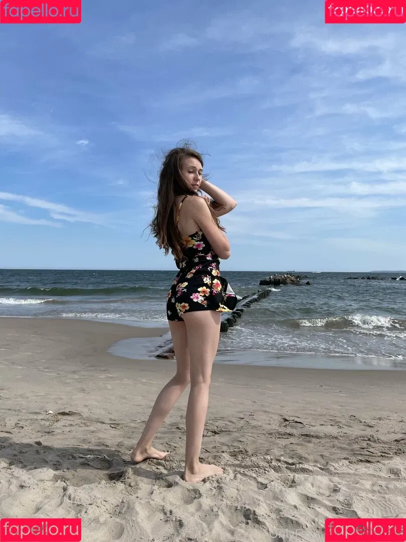 Moongirlbabyy Onlyfans Photo Gallery 