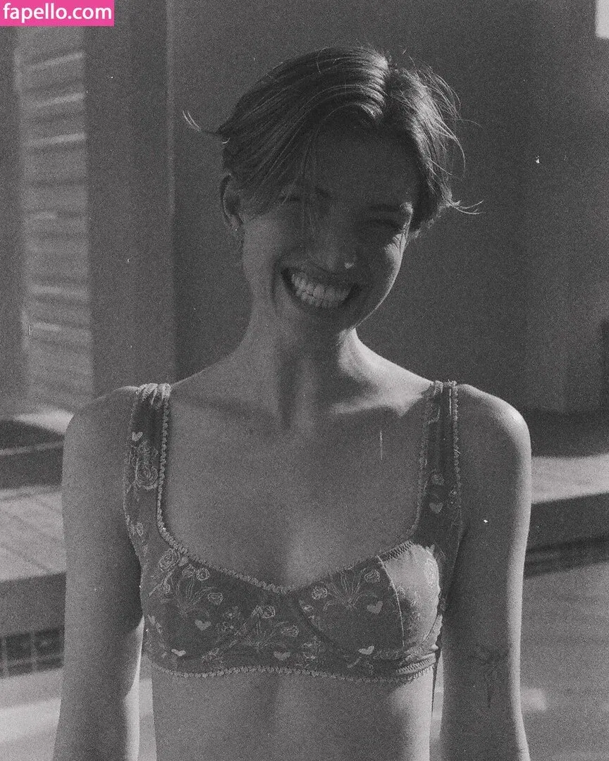 Niamh Adkins Onlyfans Photo Gallery 