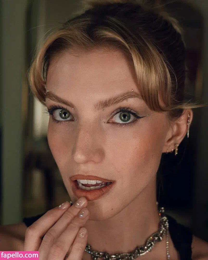 Niamh Adkins Onlyfans Photo Gallery 