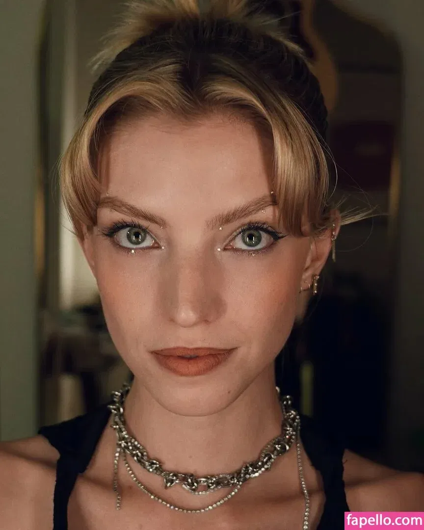 Niamh Adkins Onlyfans Photo Gallery 