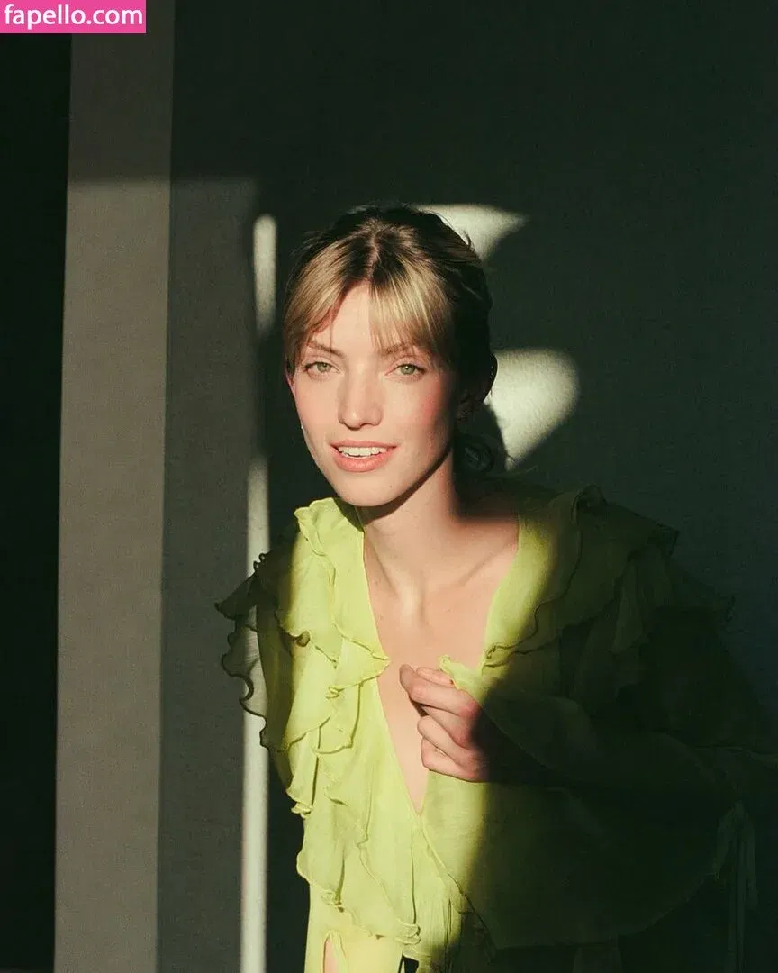 Niamh Adkins Onlyfans Photo Gallery 