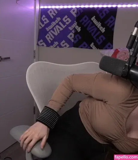 Wolfabelle Onlyfans Photo Gallery 