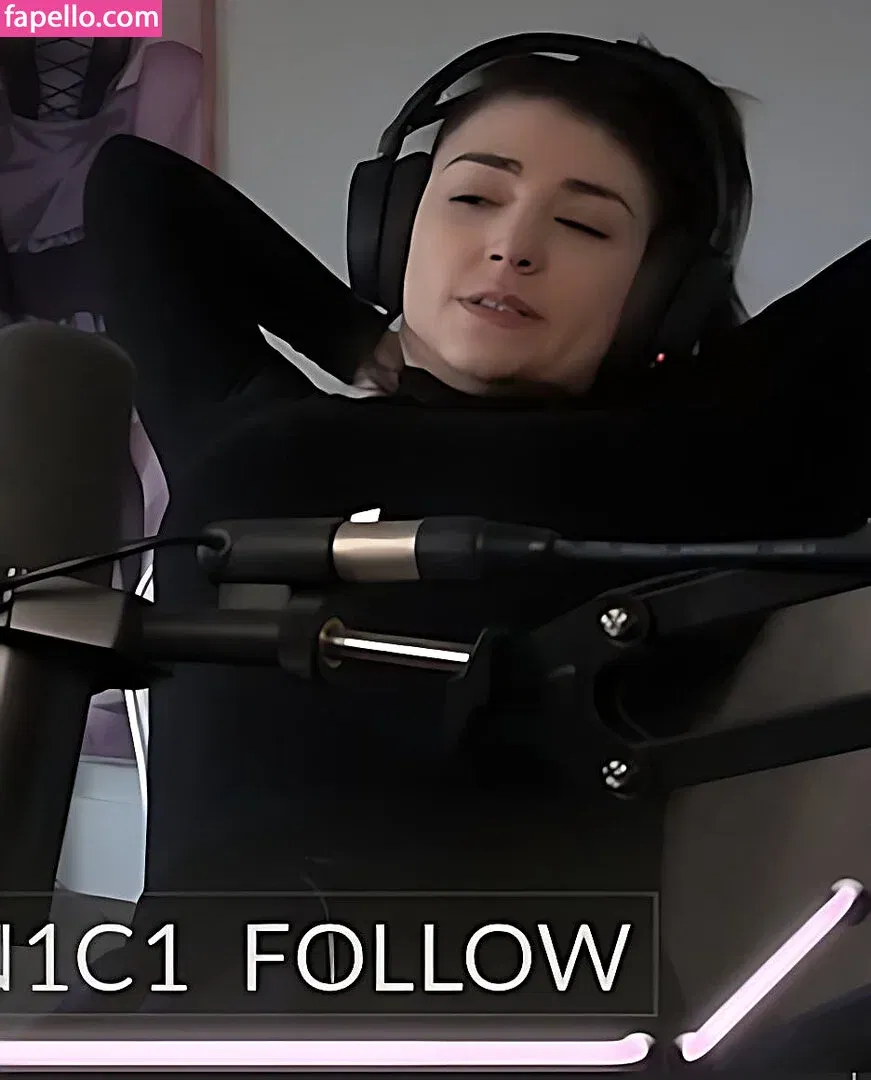 Wolfabelle Onlyfans Photo Gallery 