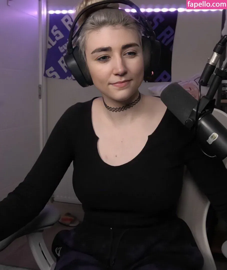 Wolfabelle Onlyfans Photo Gallery 