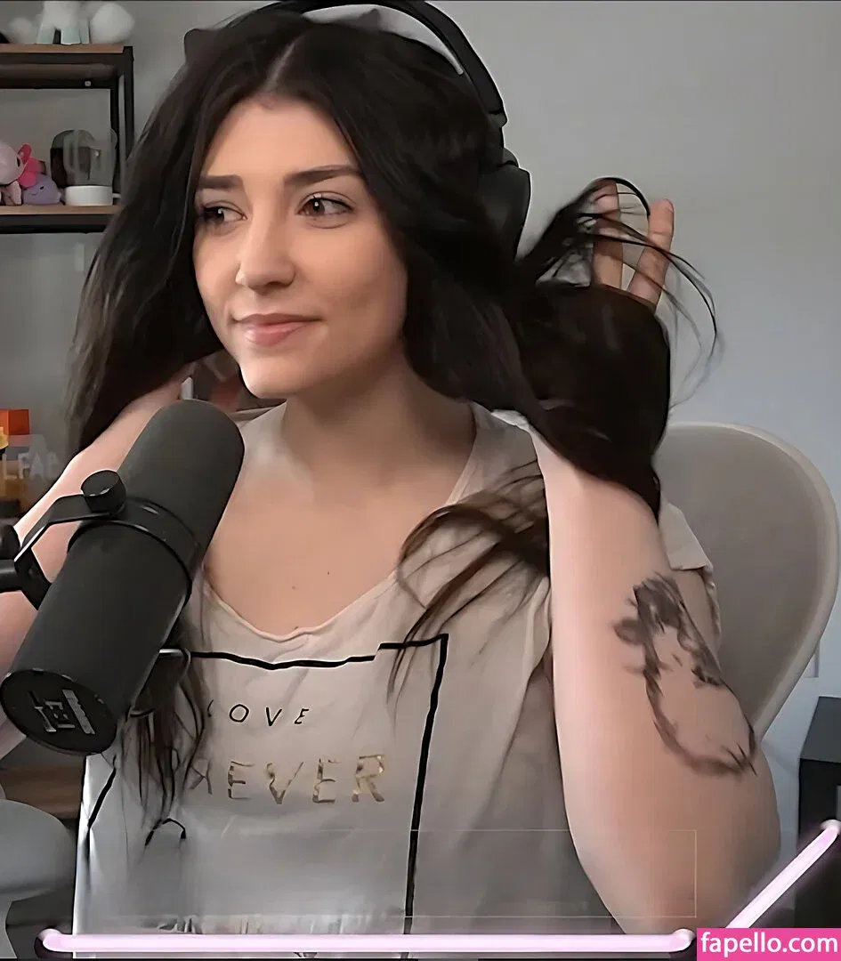 Wolfabelle Onlyfans Photo Gallery 