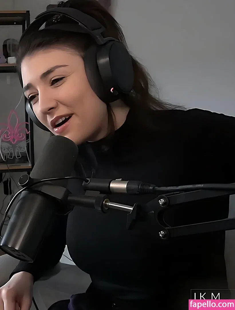 Wolfabelle Onlyfans Photo Gallery 