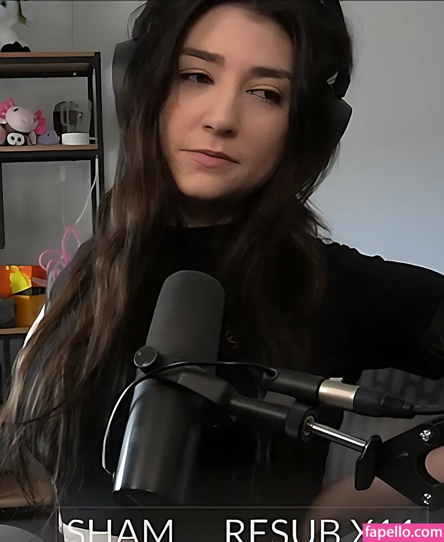 Wolfabelle Onlyfans Photo Gallery 