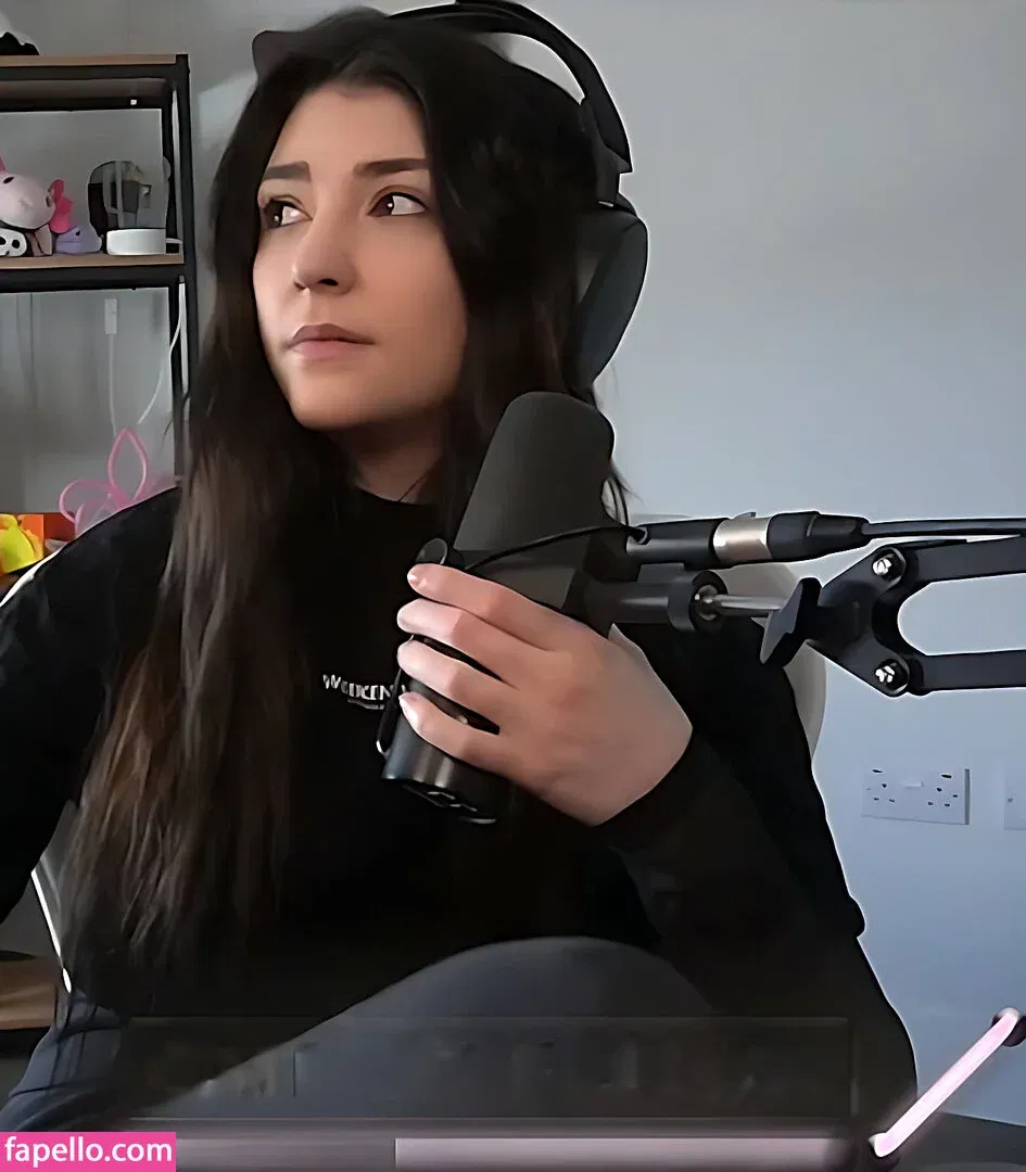 Wolfabelle Onlyfans Photo Gallery 