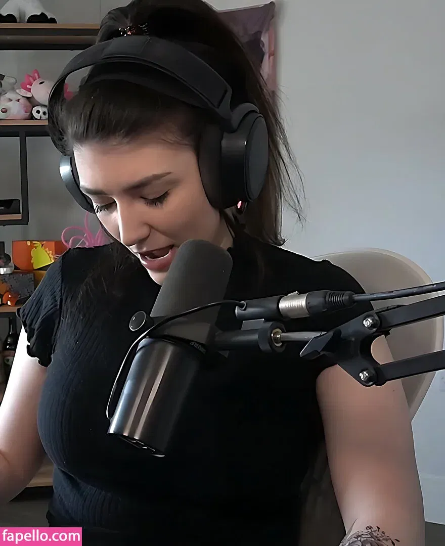 Wolfabelle Onlyfans Photo Gallery 