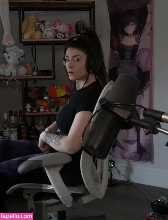 Wolfabelle Onlyfans Photo Gallery 