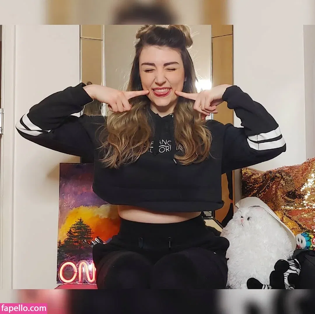 Wolfabelle Onlyfans Photo Gallery 