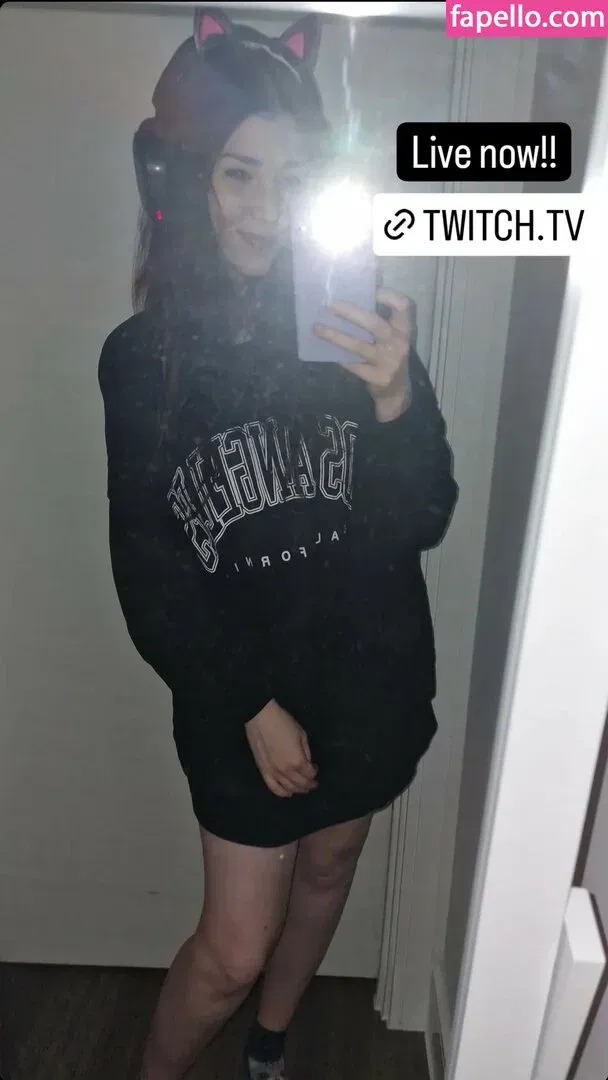 Wolfabelle Onlyfans Photo Gallery 