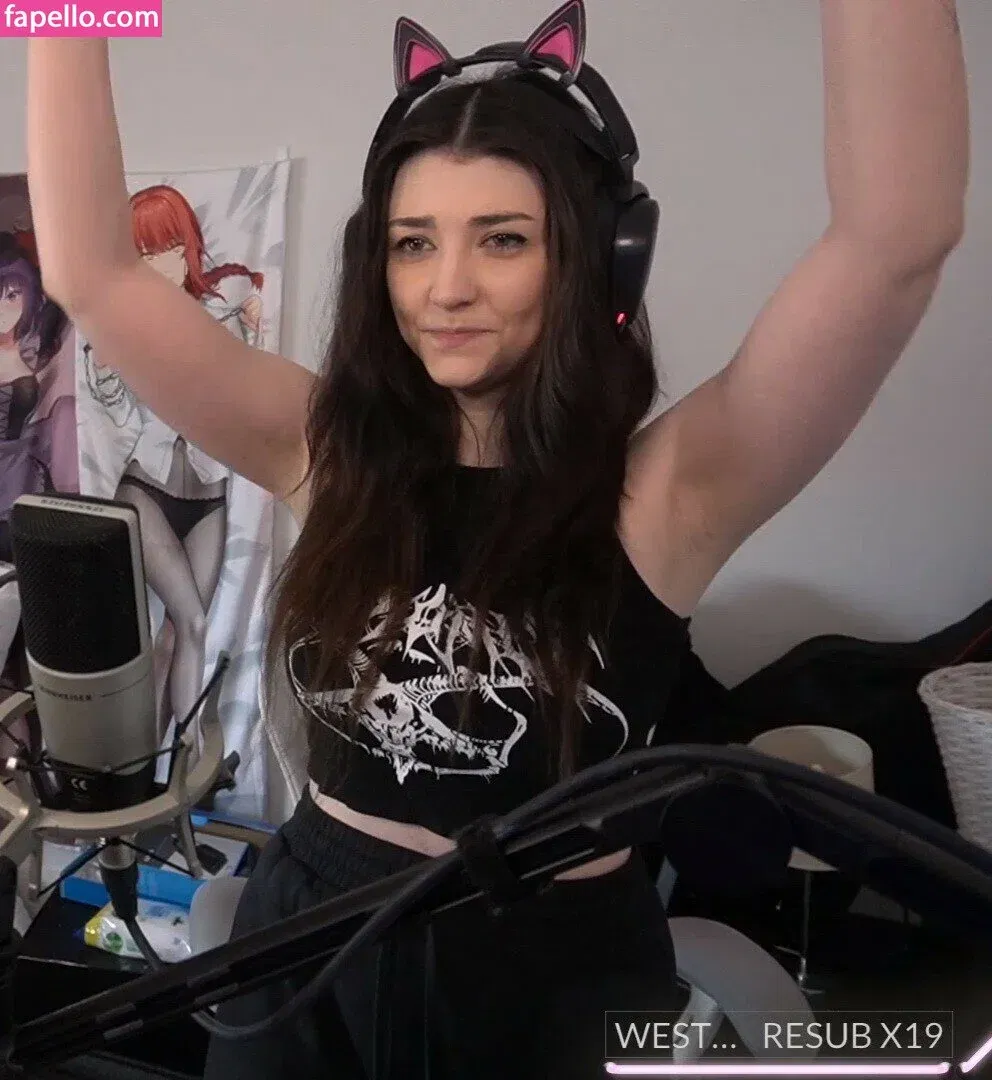 Wolfabelle Onlyfans Photo Gallery 