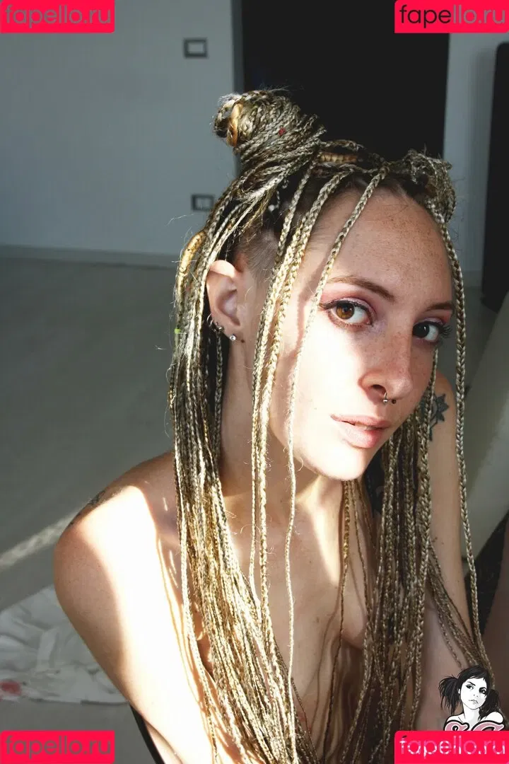 Uranus Onlyfans Photo Gallery 