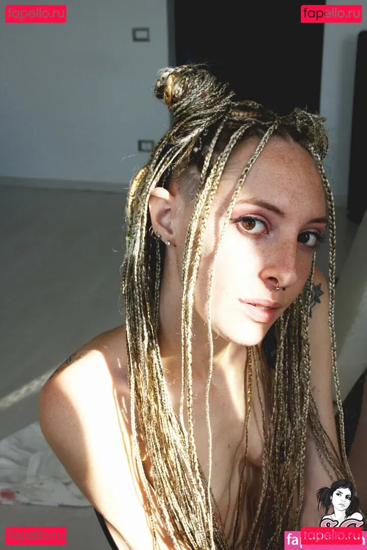 Uranus Onlyfans Photo Gallery 