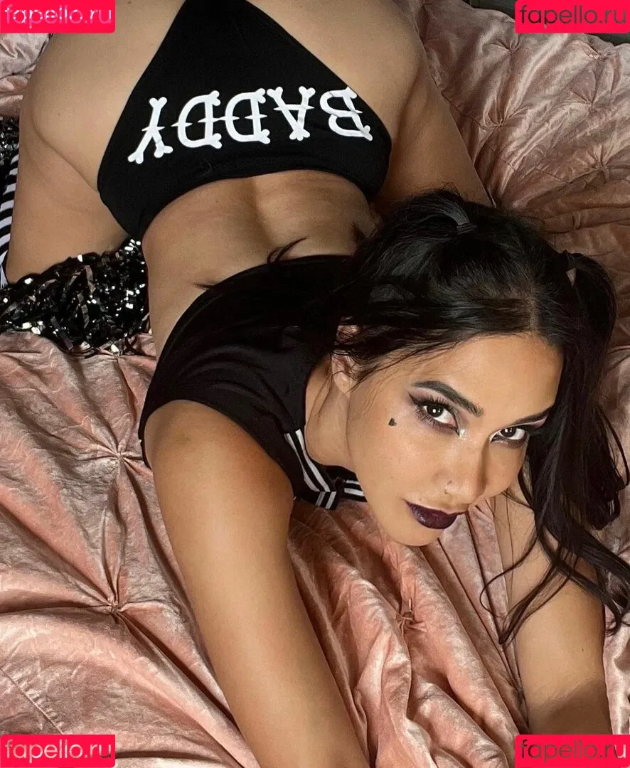 Milynn Sarley Onlyfans Photo Gallery 