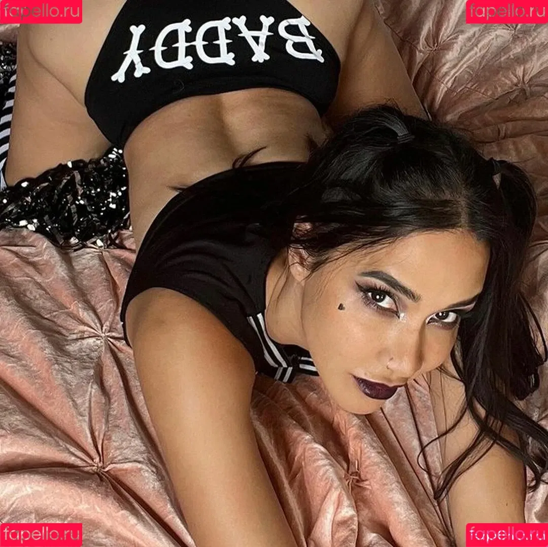 Milynn Sarley Onlyfans Photo Gallery 
