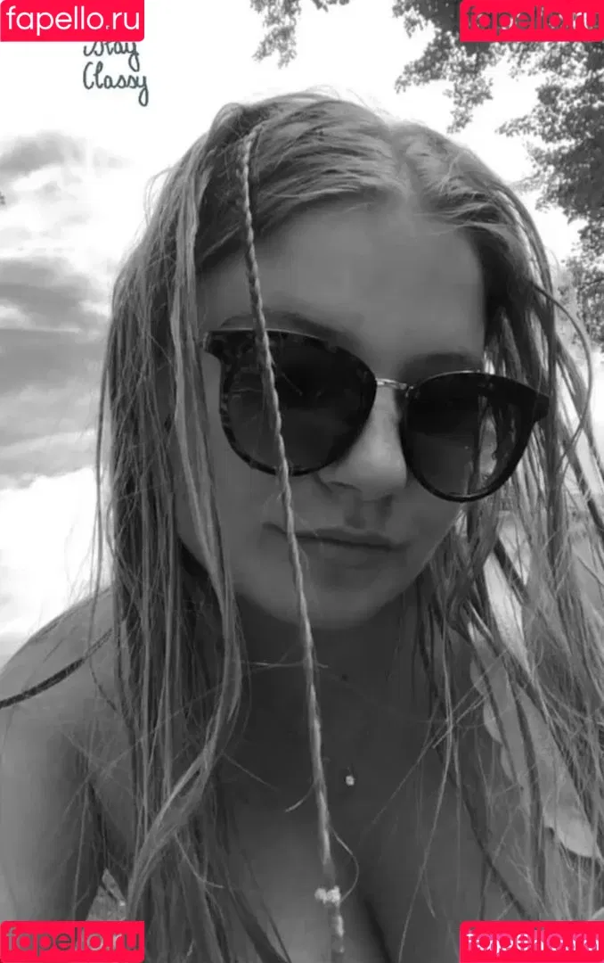 Aline Zwahlen Onlyfans Photo Gallery 