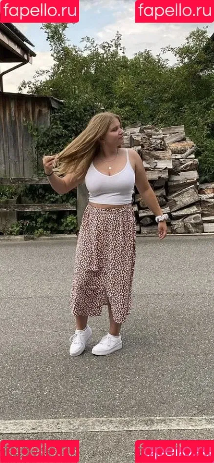 Aline Zwahlen Onlyfans Photo Gallery 
