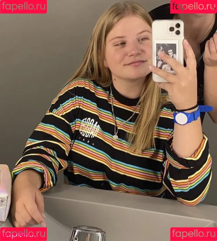 Aline Zwahlen Onlyfans Photo Gallery 