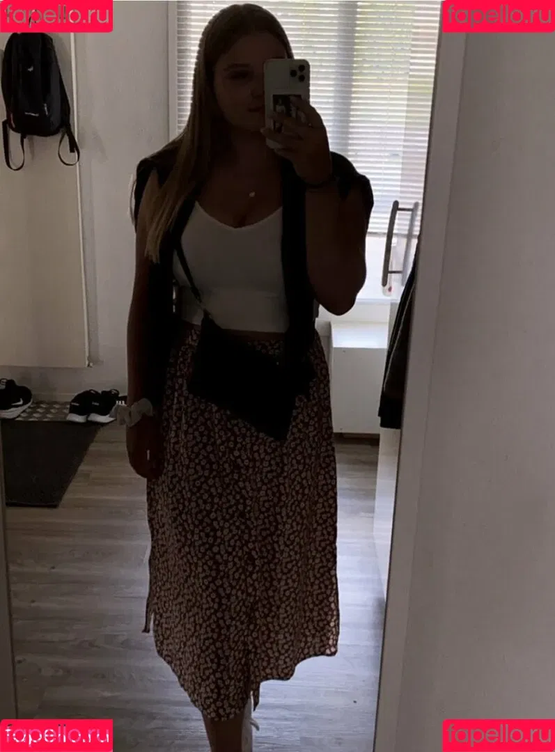 Aline Zwahlen Onlyfans Photo Gallery 