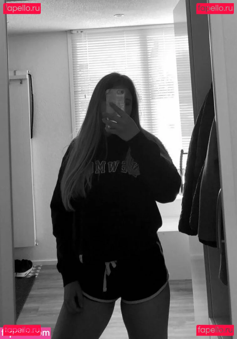 Aline Zwahlen Onlyfans Photo Gallery 