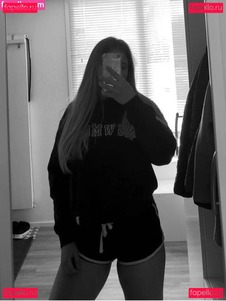 Aline Zwahlen Onlyfans Photo Gallery 