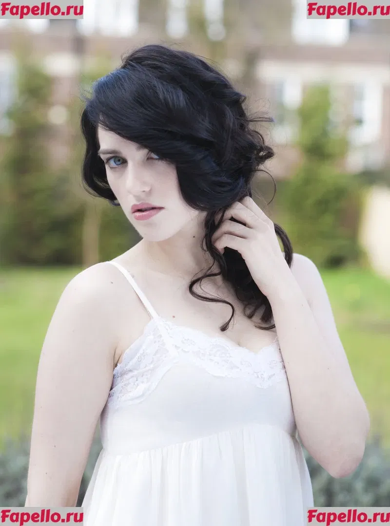 Katie McGrath Onlyfans Photo Gallery 