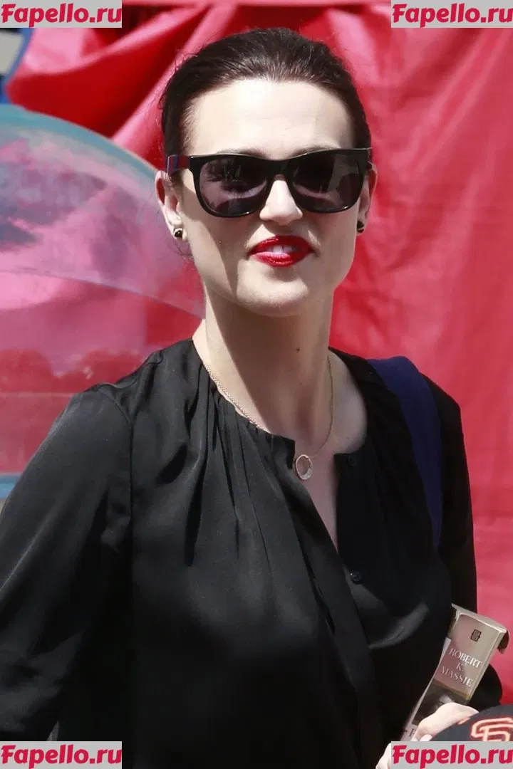 Katie McGrath Onlyfans Photo Gallery 