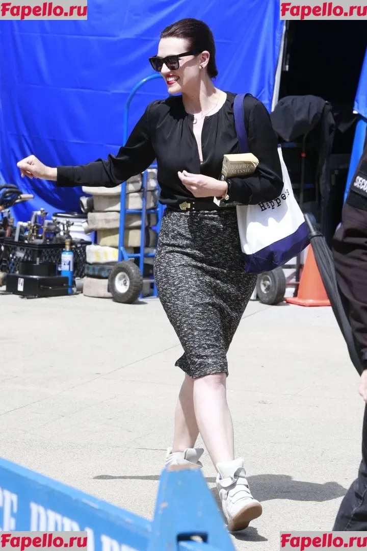 Katie McGrath Onlyfans Photo Gallery 