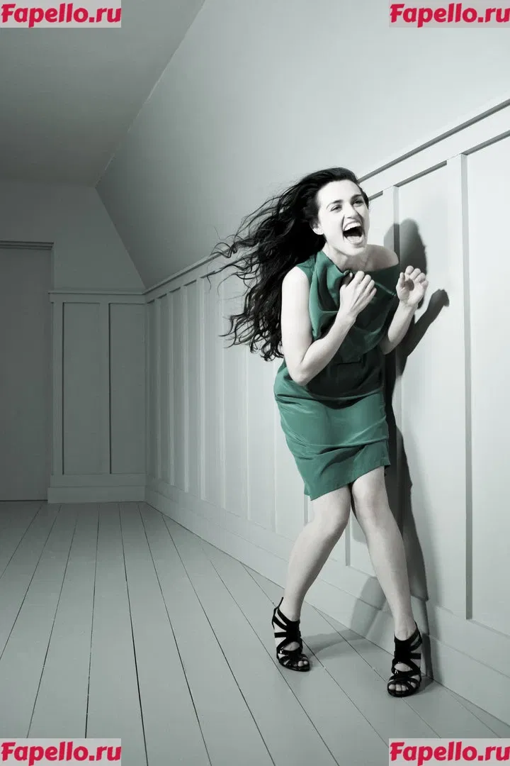 Katie McGrath Onlyfans Photo Gallery 
